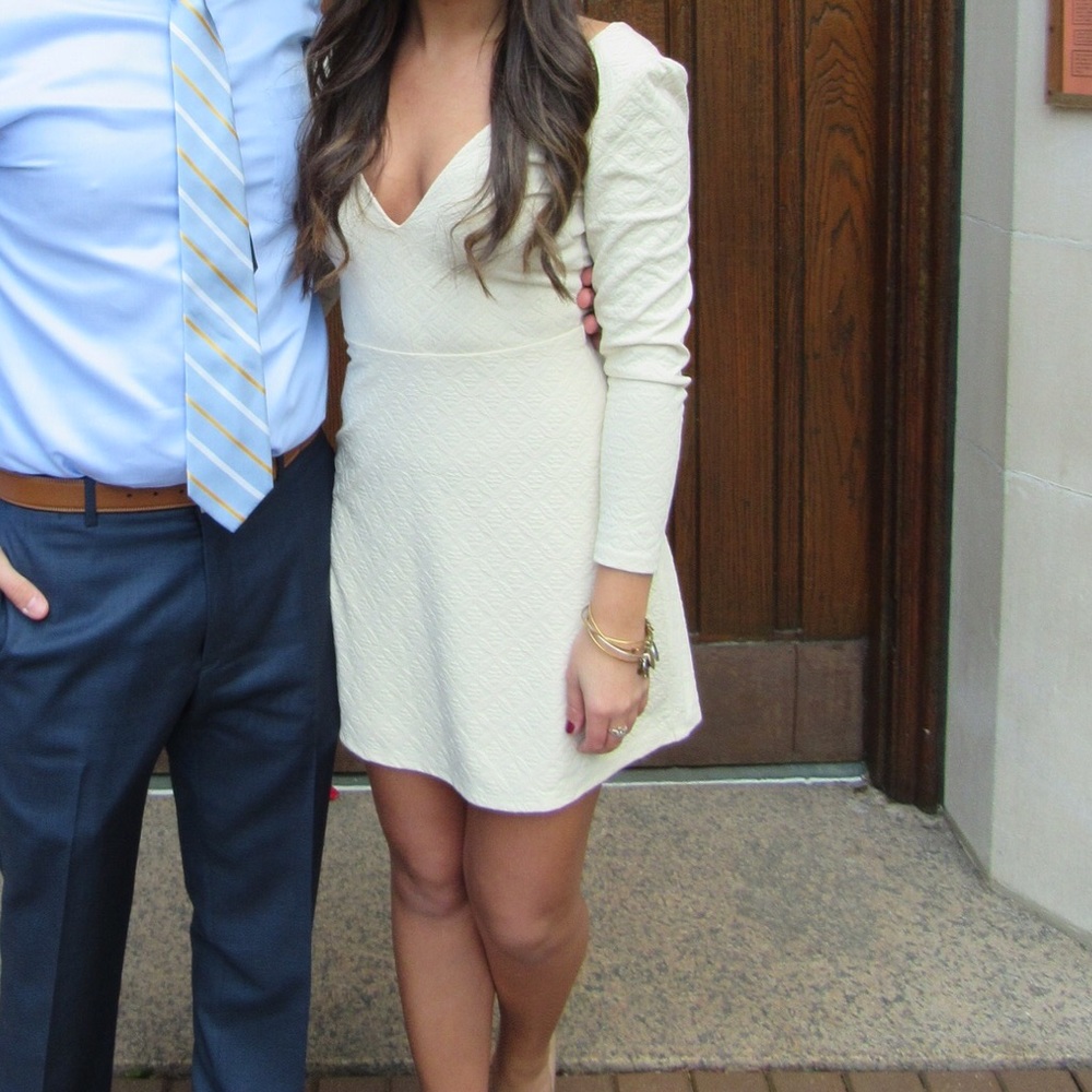 Textured Plunging Long Sleeve Dress